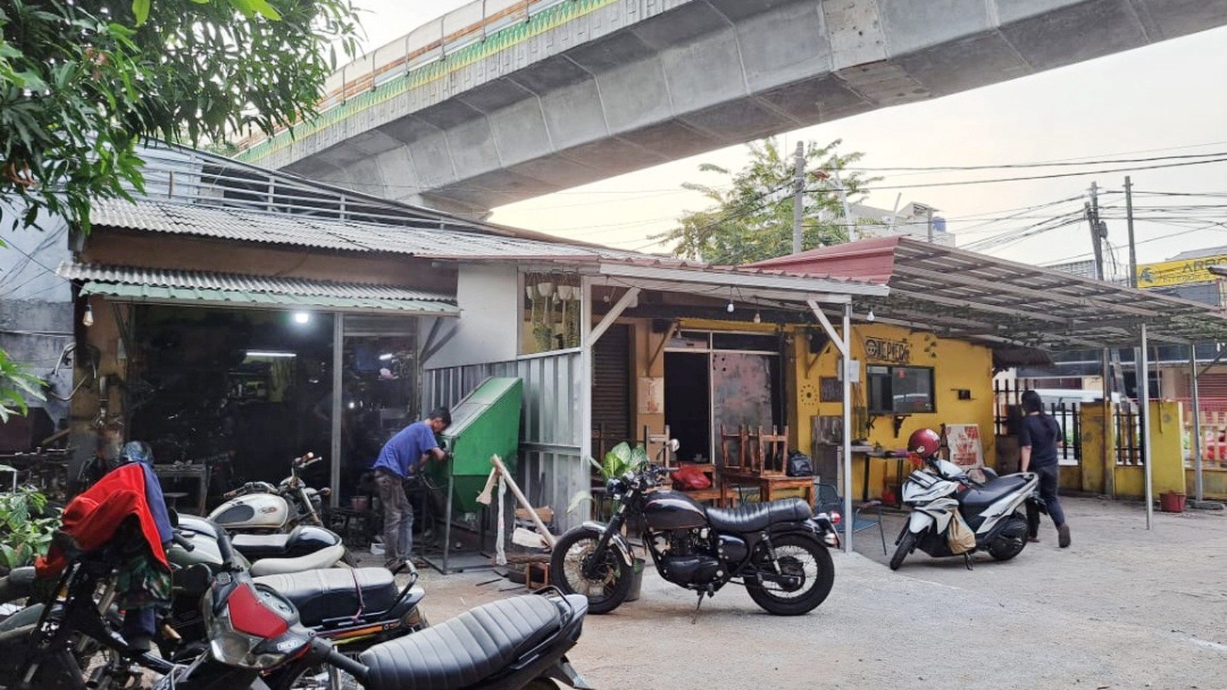 Rumah Hitung Tanah Di Lokasi Strategis Jl Ciledug Raya Jakarta Selatan