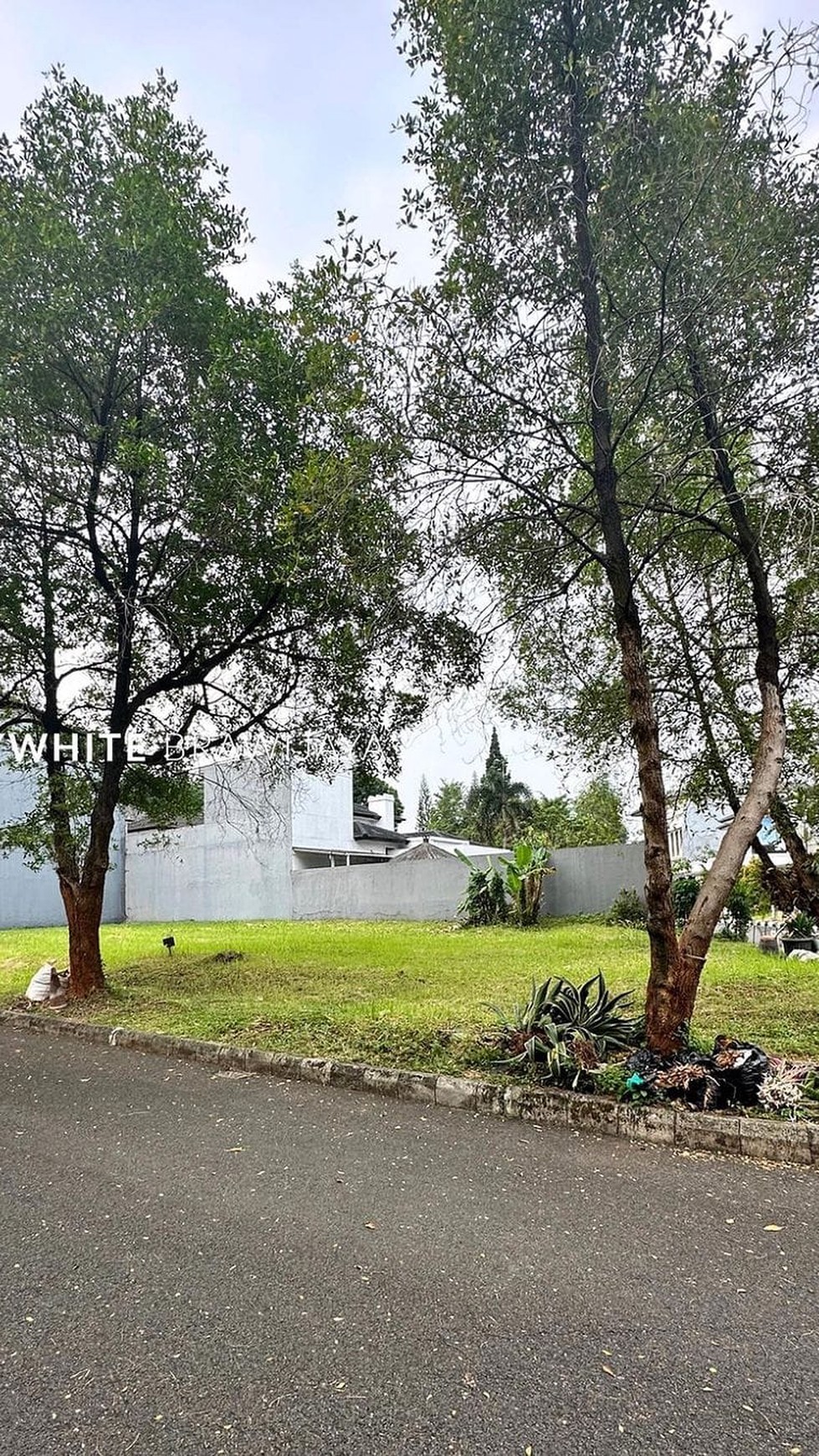 Tanah Siap Bangun dalam Komplek  Perumahan Tenang di Bintaro