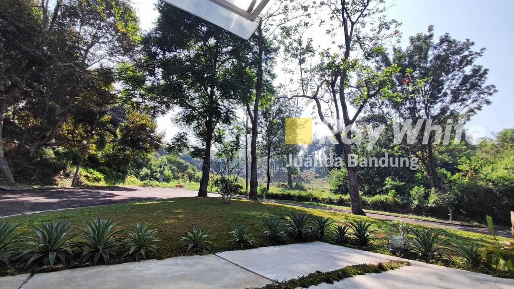 Hidden Gem ! Rumah Modern in Nature di Citra Green Dago Dekat Dengan Sekolah hanya 1 M-an