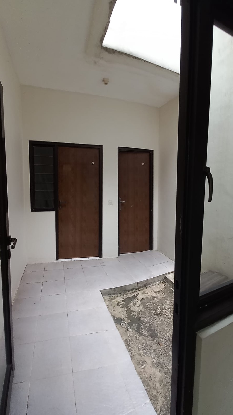 Rumah cluster di Jombang Bintaro dekat dg stts KA Sudimara dan pasar tradisional..