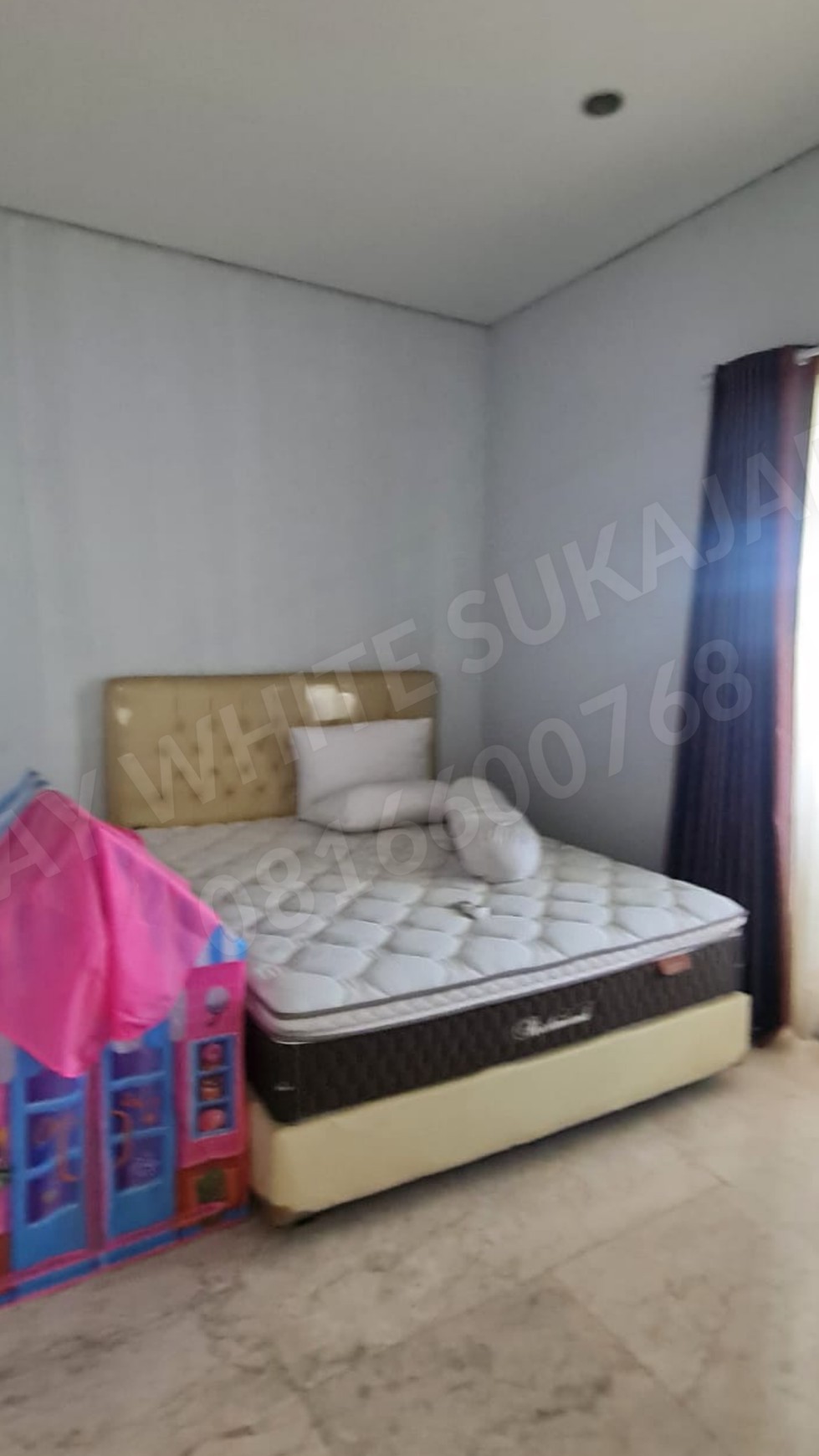 JUAL RUMAH  ADEM DAN NYAMAN SINGGASANA