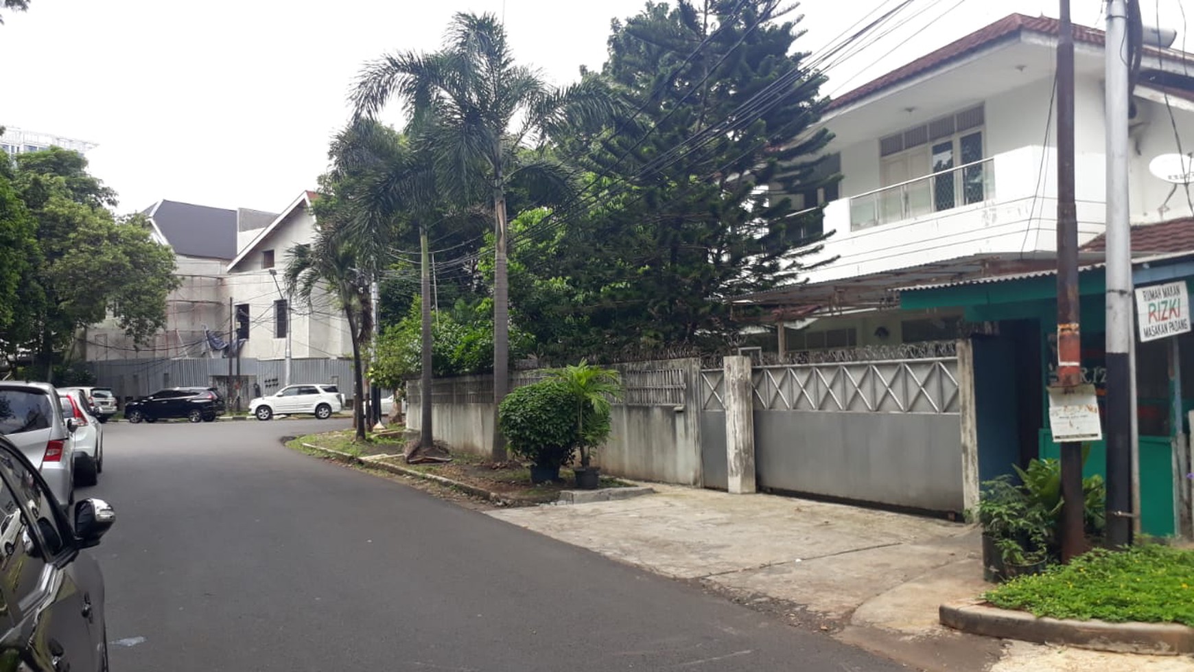 Rumah di Kebayoran Baru