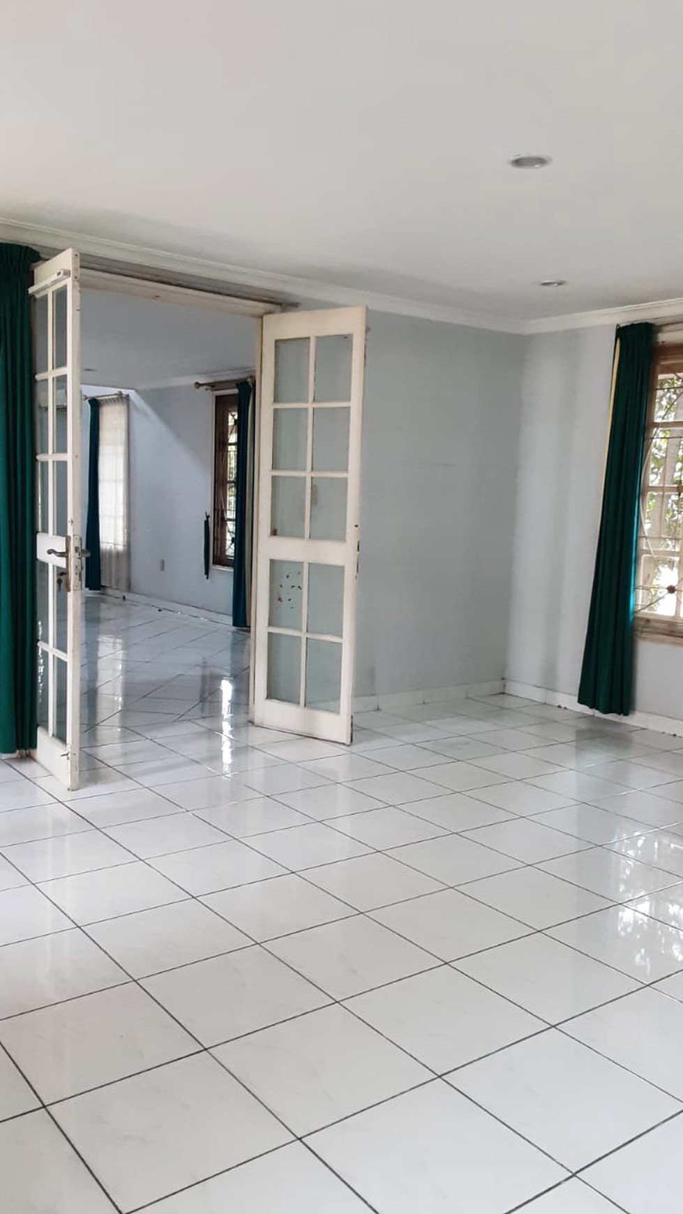 Rumah 2 Lantai Semi Furnish di Cluster Menteng Lippo Cikarang 