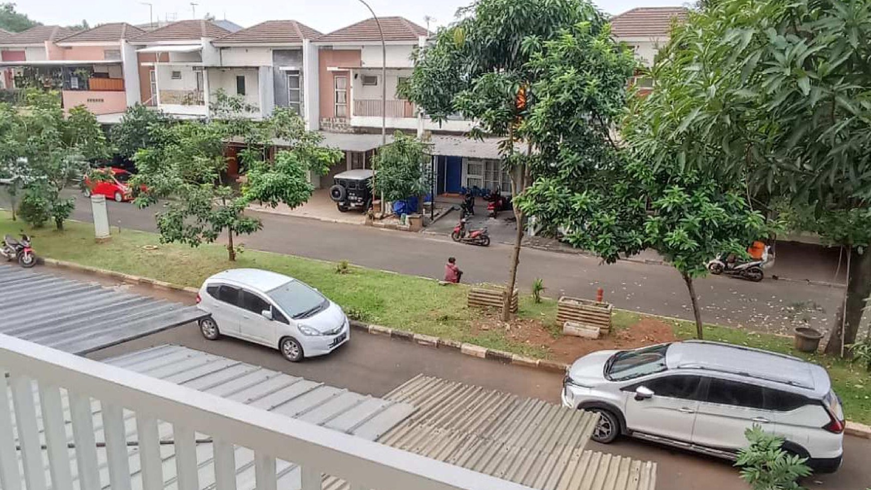 Rumah  sangat  nyaman  di  cluster Aquatic Garden-GrandWisata