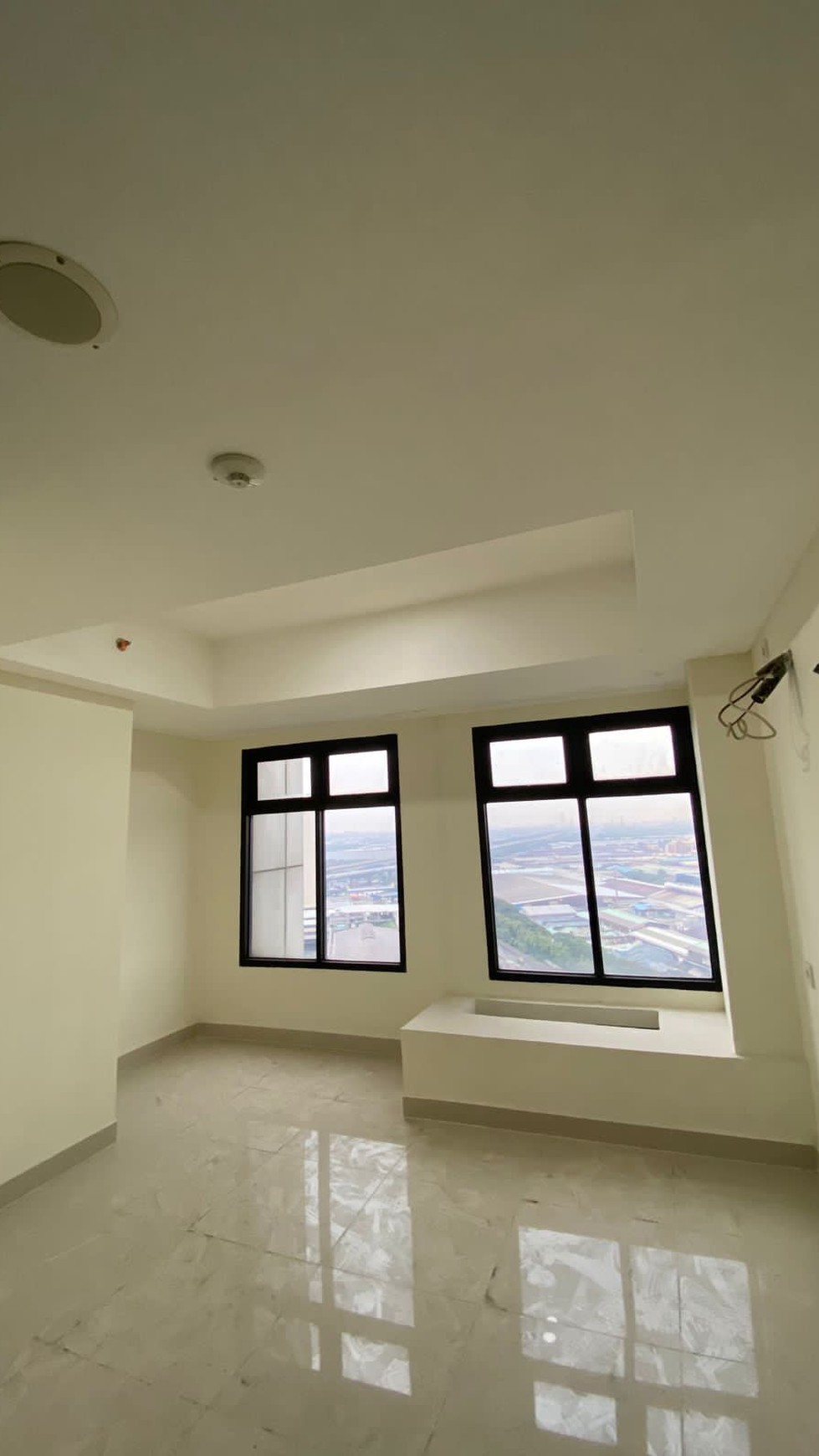 Apartemen dengan City View 