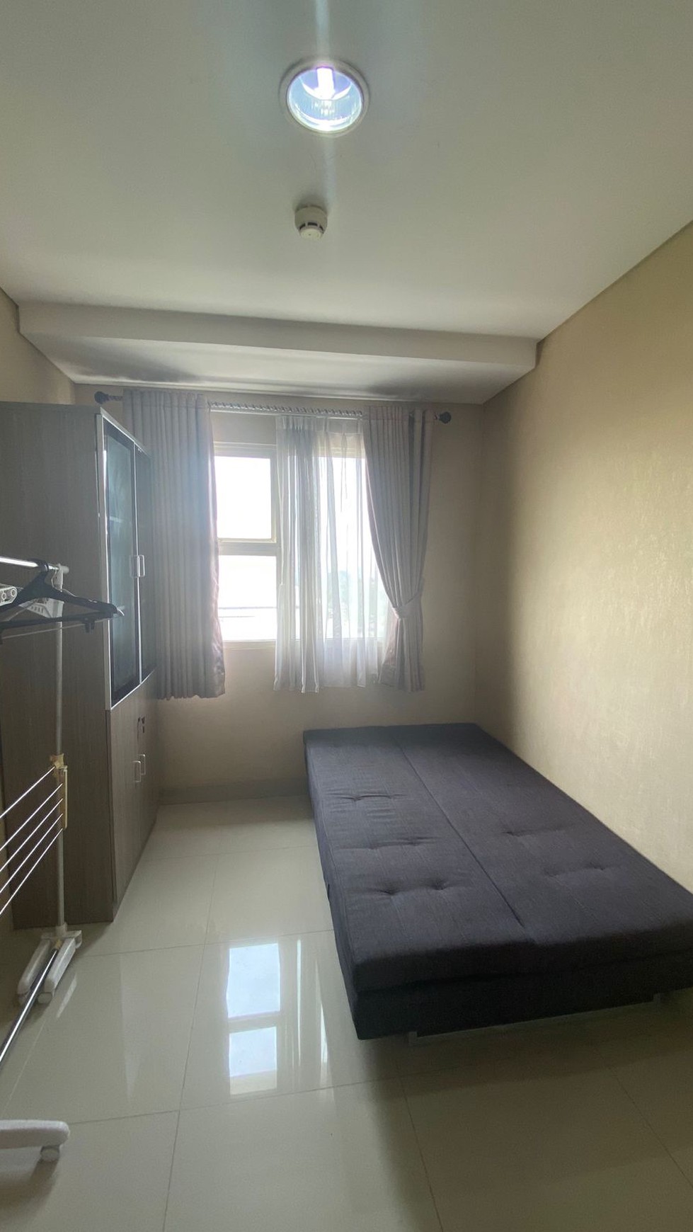 APARTEMEN TRIVIUM FURNITURE LENGKAP