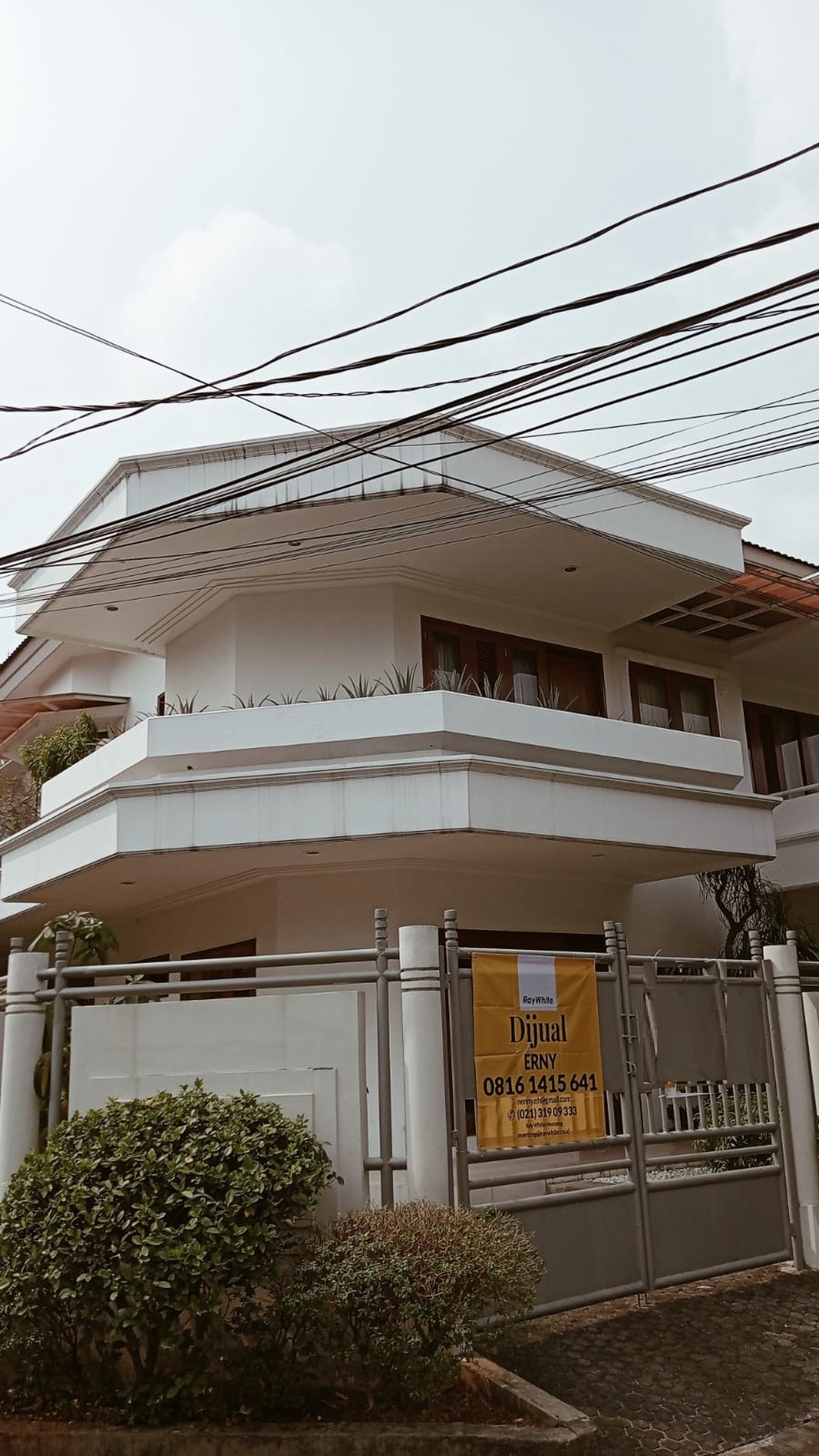 Rumah Lux di Pancoran Indah Terawat & Nyaman