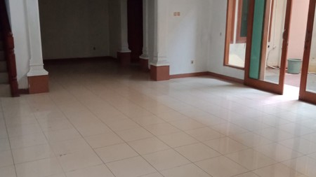 Disewakan rumah cocok untuk kantor atau tempat tinggal, Rasamala, Belakang Menara Bidakara