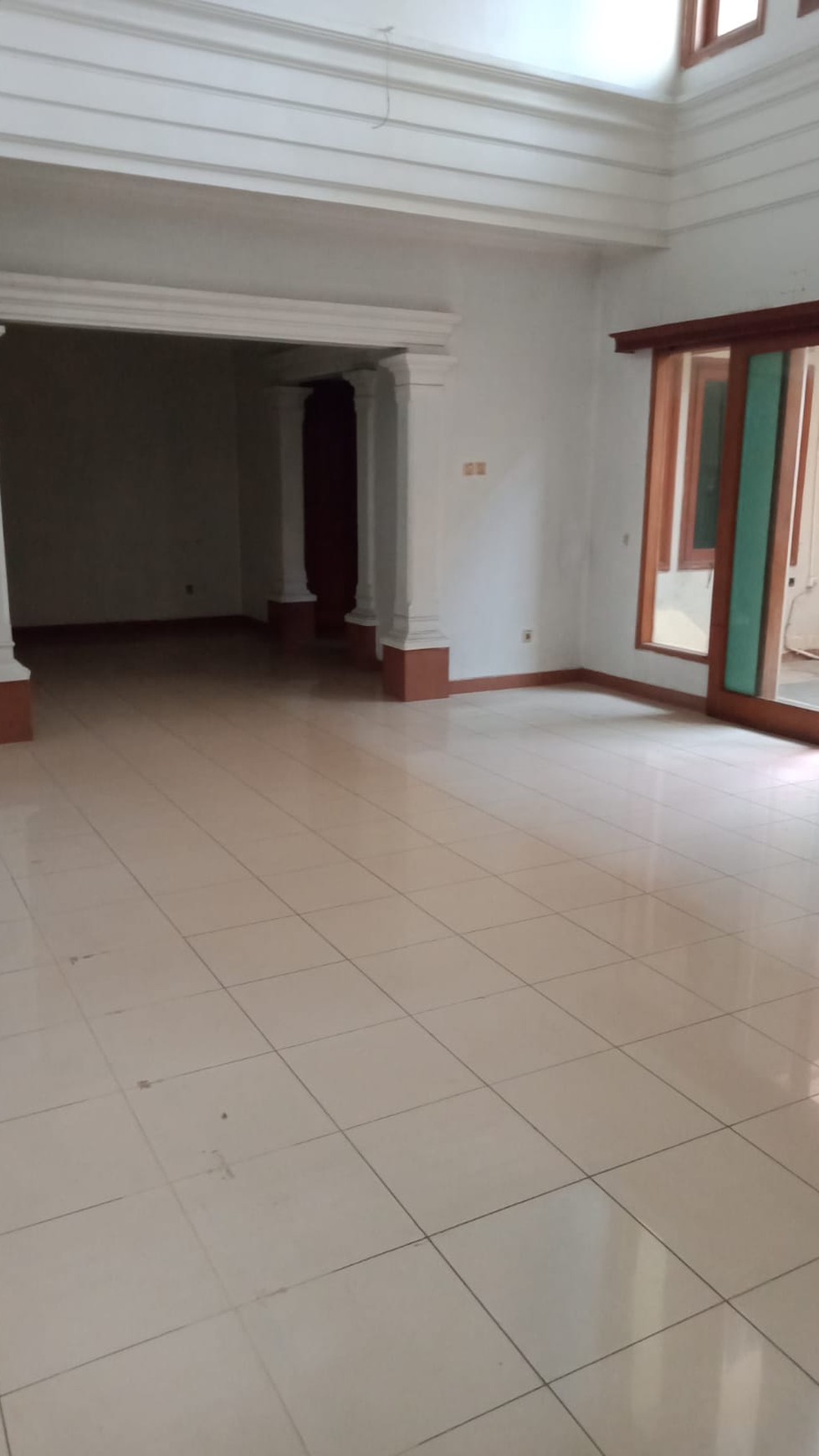 Disewakan rumah cocok untuk kantor atau tempat tinggal, Rasamala, Belakang Menara Bidakara