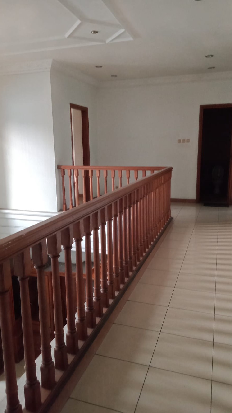 Disewakan rumah cocok untuk kantor atau tempat tinggal, Rasamala, Belakang Menara Bidakara