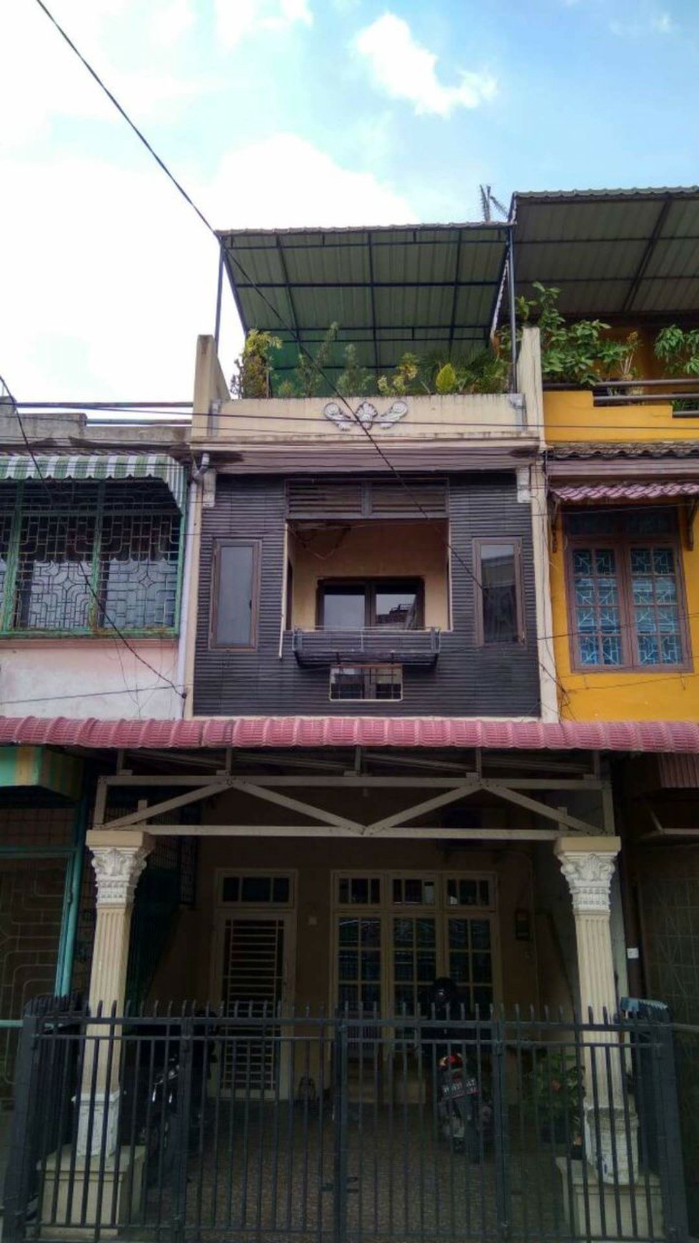 Rumah Nyaman dan Siap Huni di Kawasan Piazza Residence, Medan