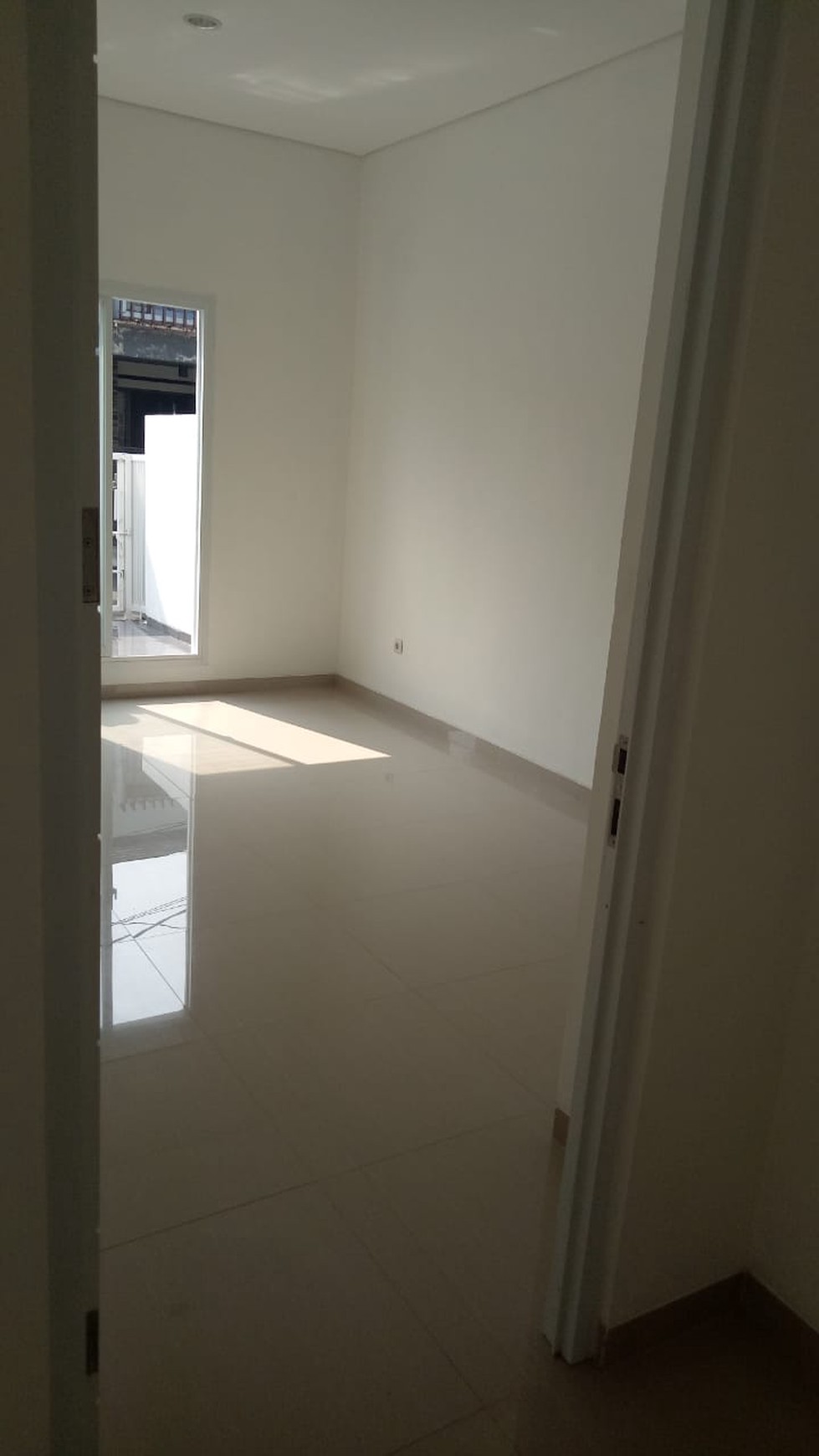 Dijual Rumah Bagus Di Graha Raya Bintaro, Bintaro Jaya.