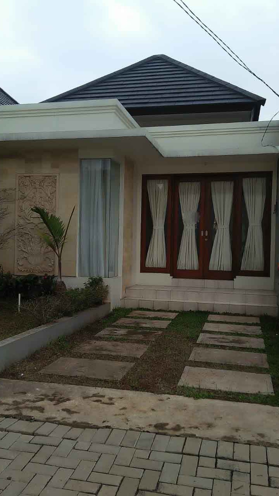 Dijual Rumha Bagus Di Jl Uluwatu, Jurangmangu, Tangerang Selatan