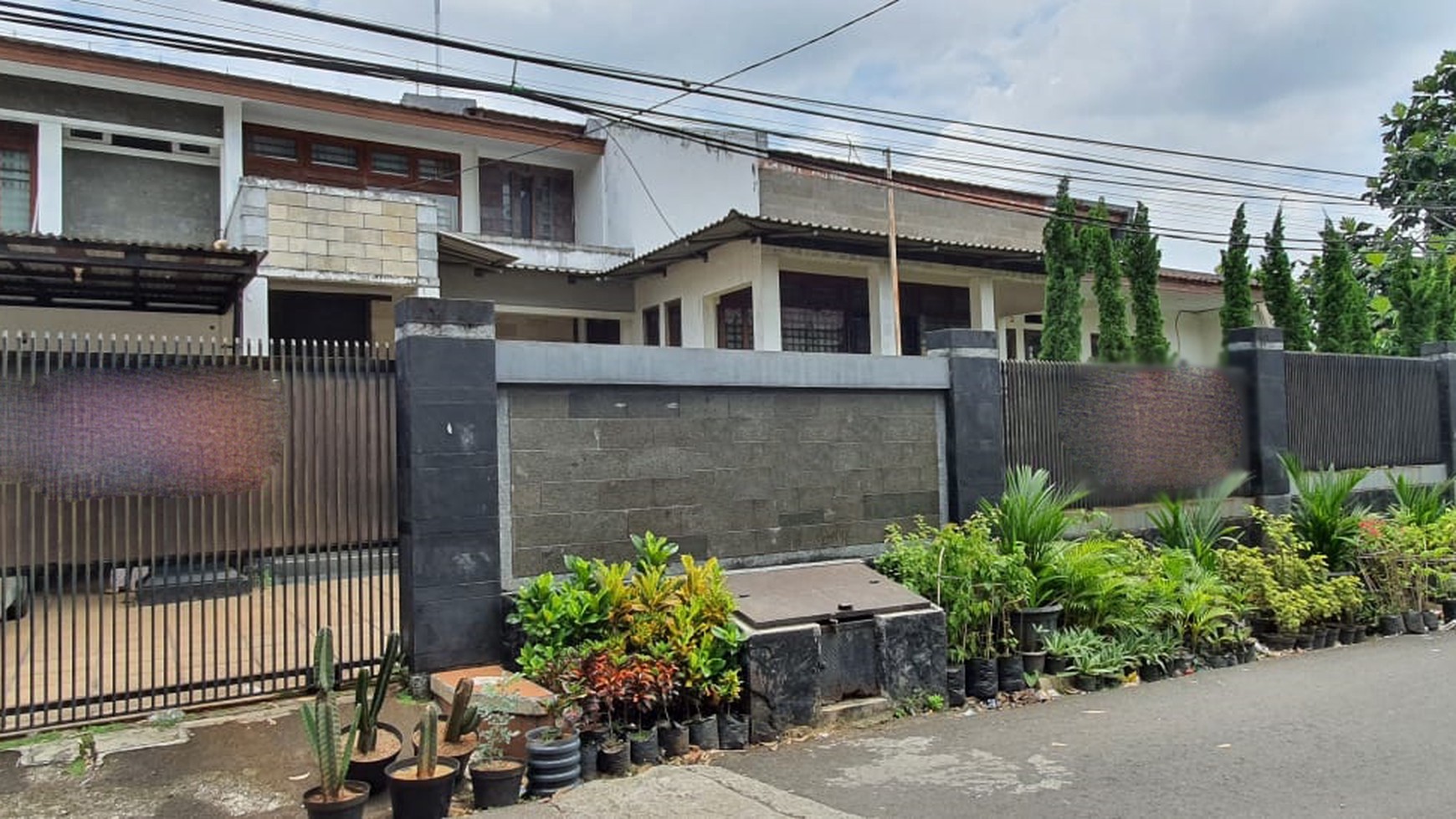 Dijual SEGERA Rumah Bagus Siap Huni di Jl. Kebon Jeruk, Jakarta Barat, DKI Jakarta