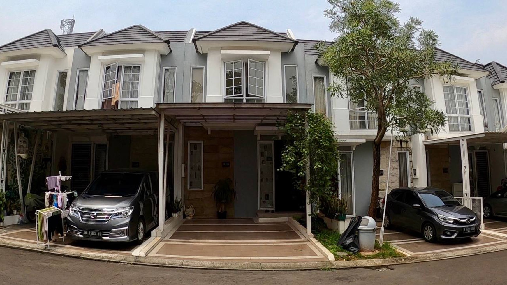 Turun Harga! Rumah 2 Lantai di Clover Garden Citra Gran 