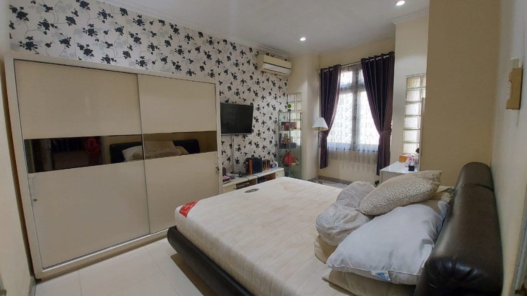 Rumah Graha Famili Surabaya MURAH Rp.16 jt/m2 Cantik Siap Huni