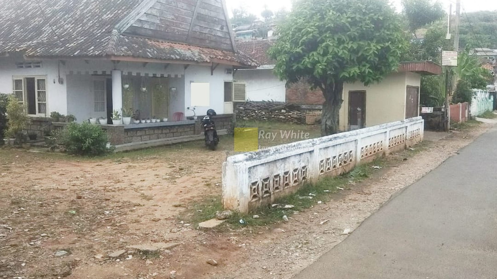 Dijual Tanah Bonus Bangunan di depan Xaverius tr