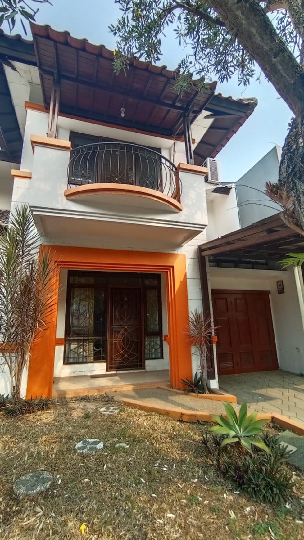  rumah semi furnish tatar wangsakerta