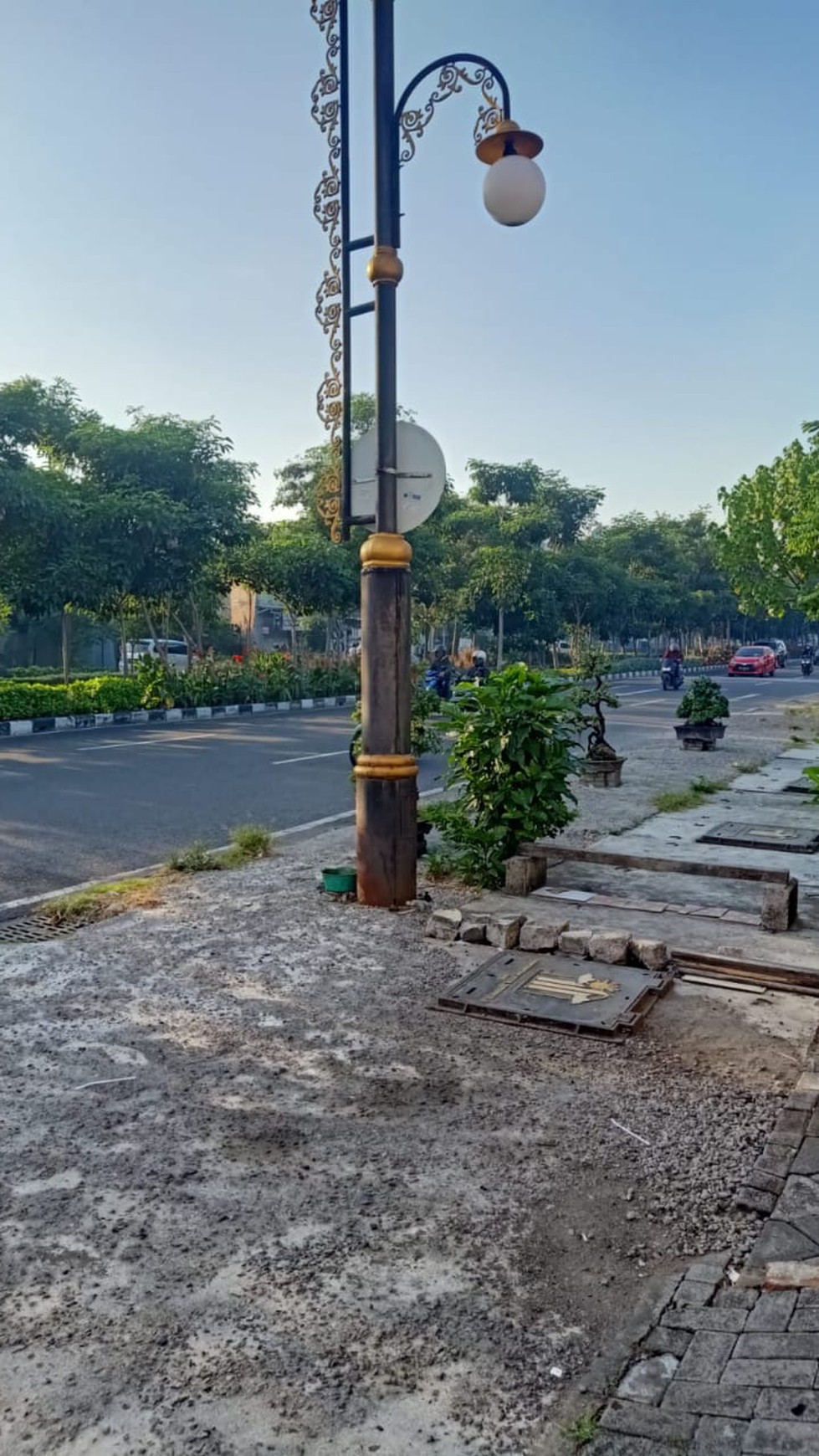 Rumah siap huni nol jalan Raya Merr Gununganyar selangkah ke Airport Juanda, UPN, RS Mitra Keluarga