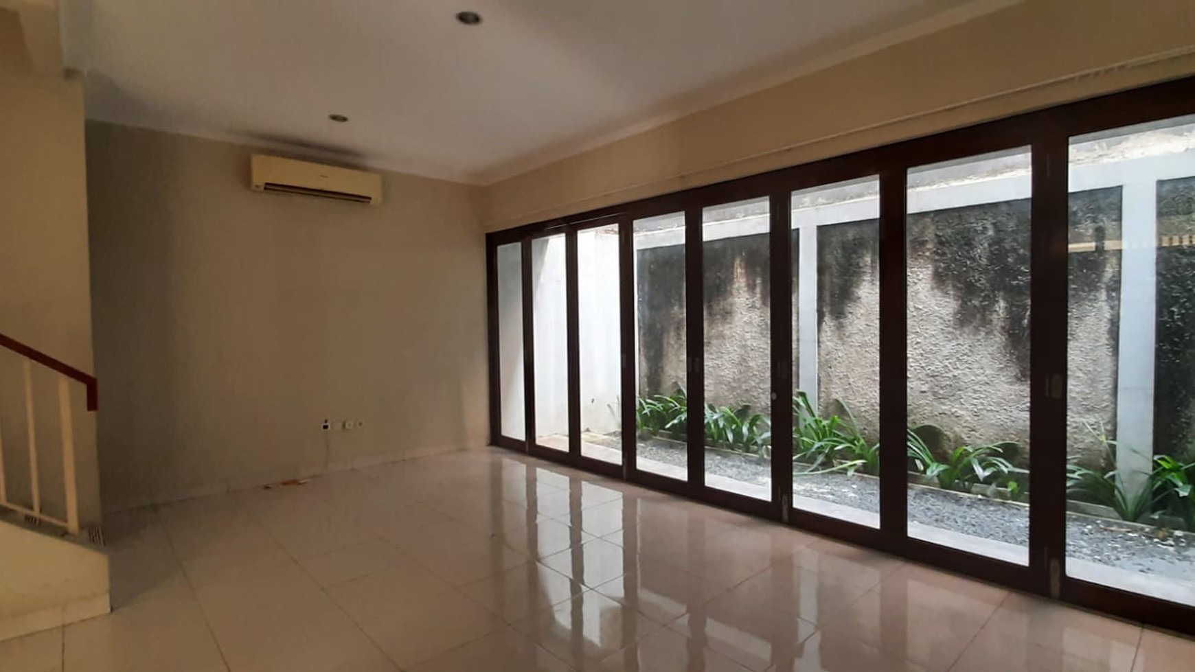 Rumah Bagus Di Discovery Conserva, Bintaro Jaya Sektor 9