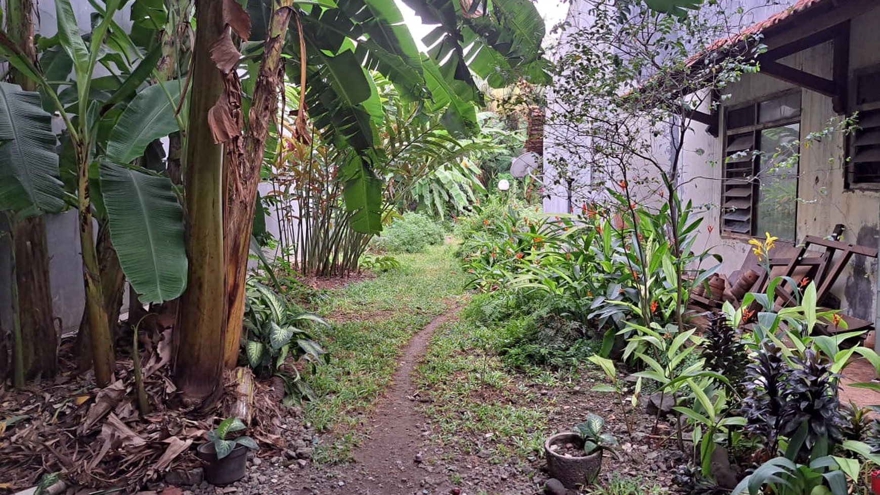 Rumah Hitung Tanah Di Lokasi Strategis Jl Ciledug Raya Jakarta Selatan