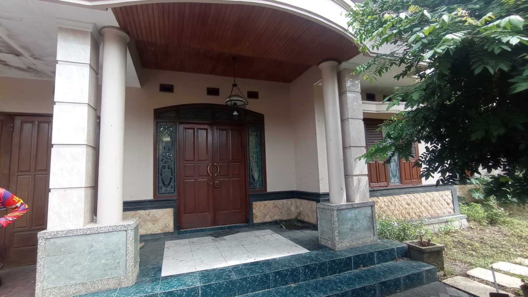 Rumah Mewah Harga Tanah, Luas & Butuh Renovasi, Borobudur Agung