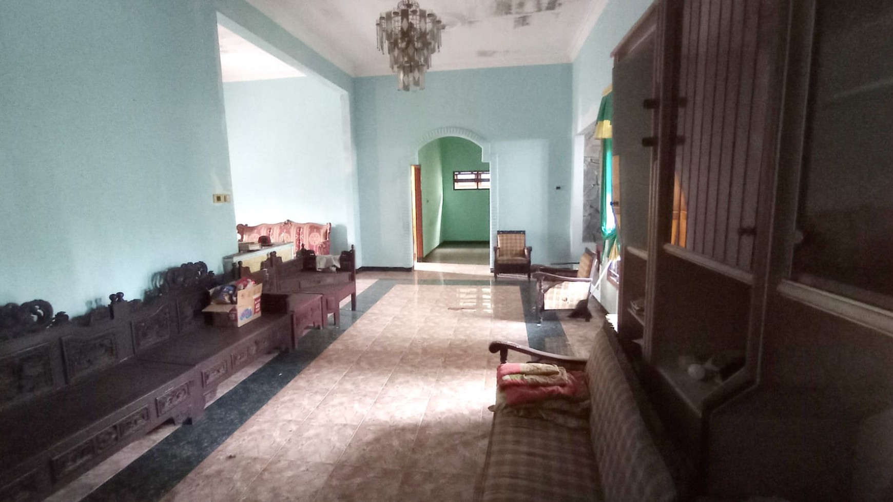 Rumah Mewah Harga Tanah, Luas & Butuh Renovasi, Borobudur Agung