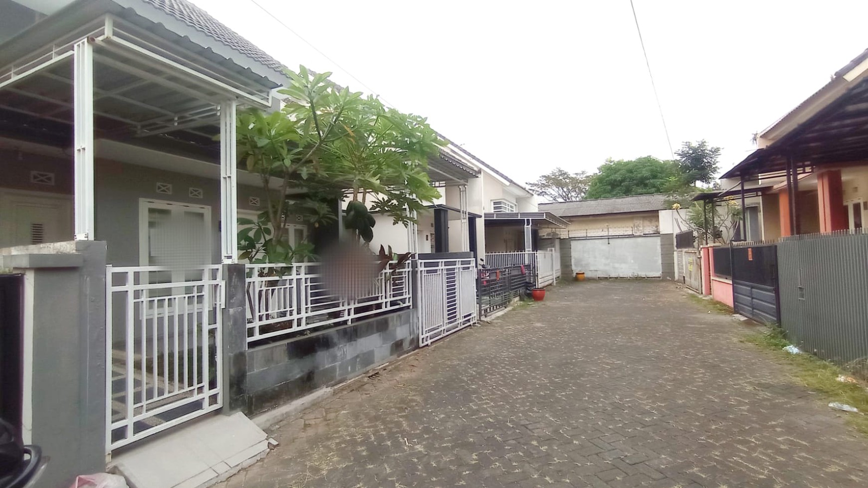 Rumah Cantik Siap Huni, Dekat Patung Pesawat Soekarno Hatta