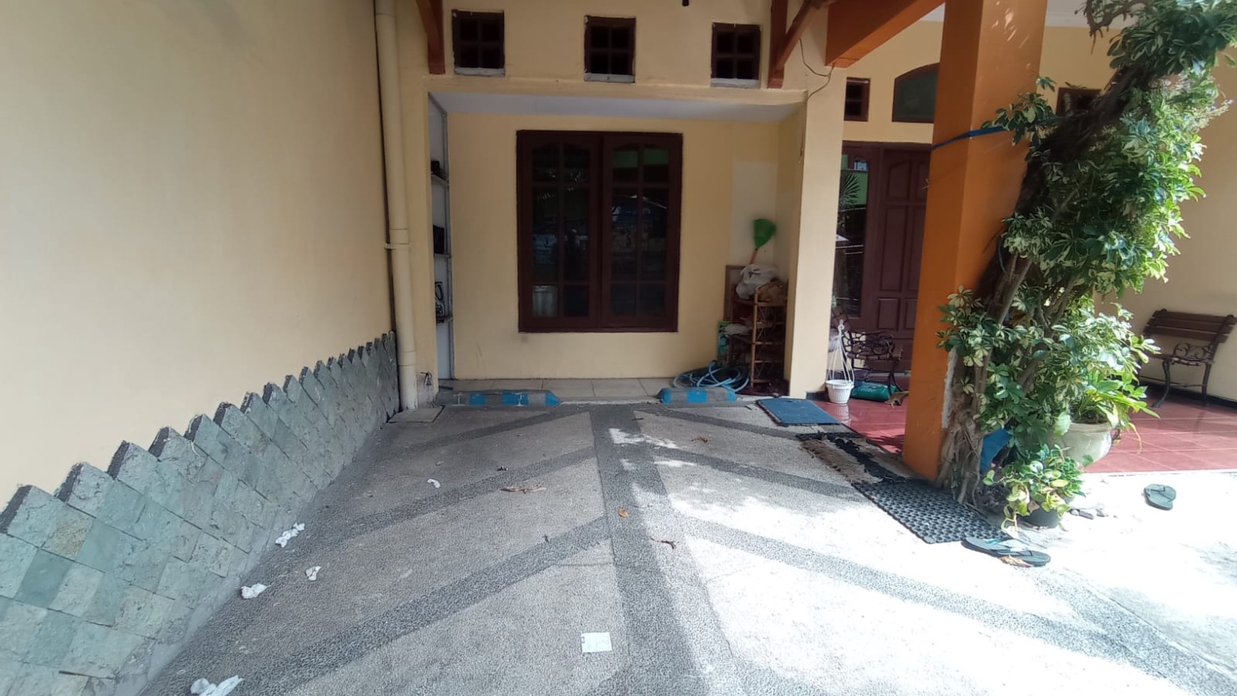 Rumah 2 Lantai, Terawat & Siap Huni, Raya Sudimoro