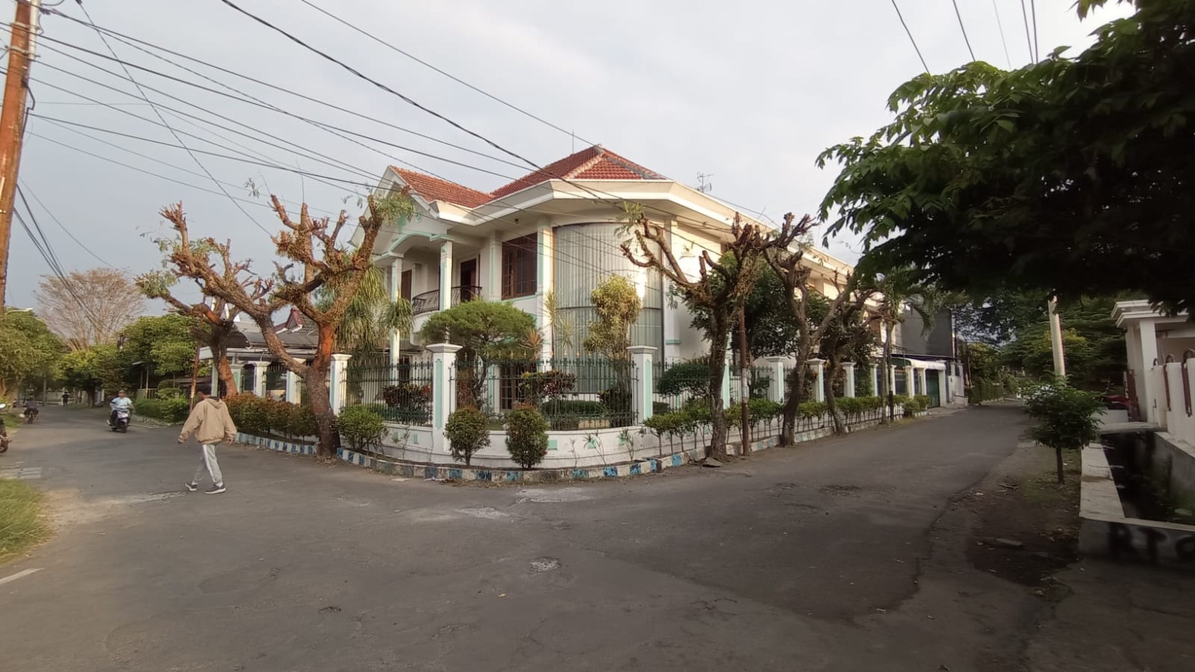 Rumah Mewah 2 Lantai, Include Area Kost Aktif