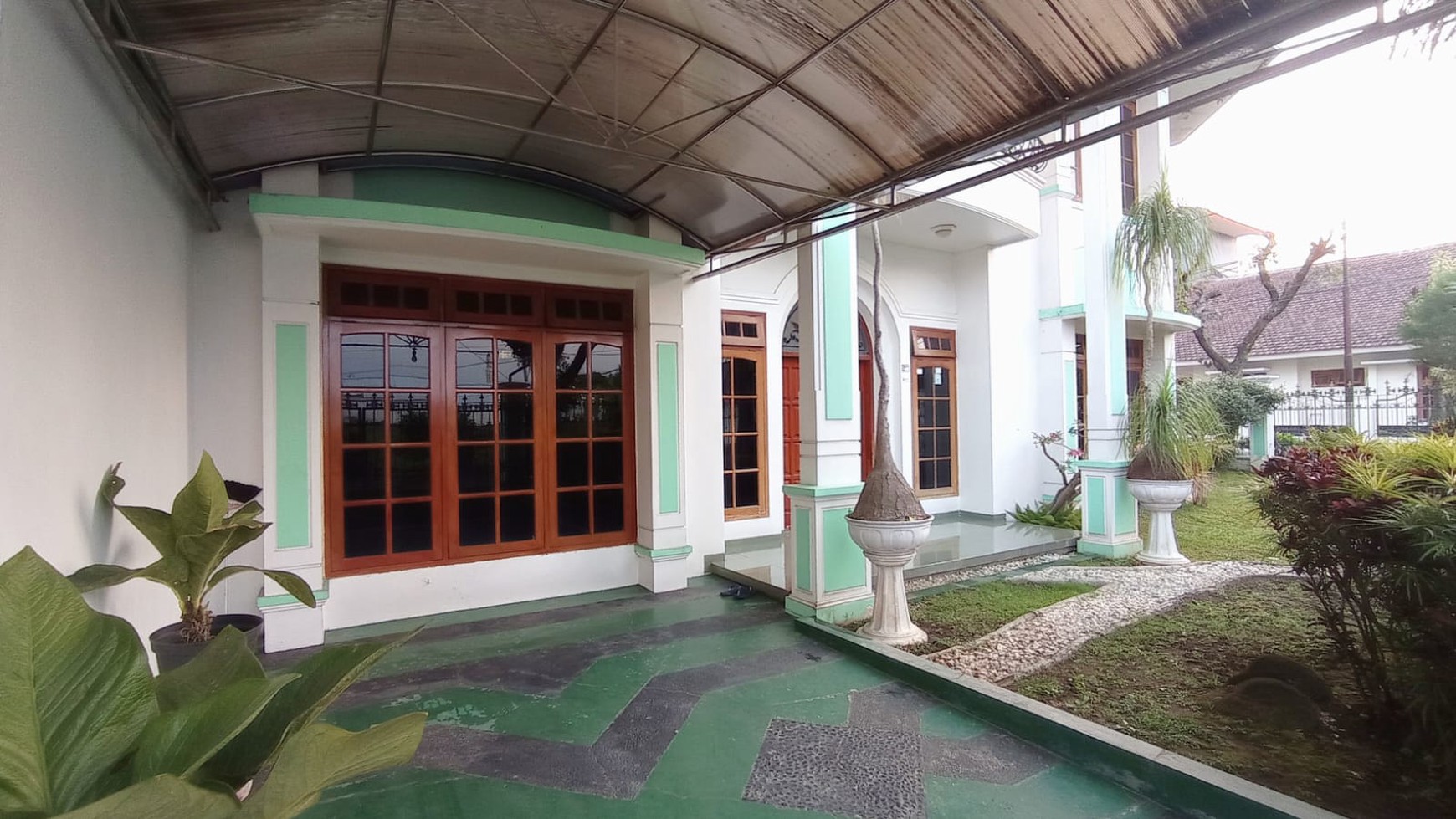 Rumah Mewah 2 Lantai, Include Area Kost Aktif