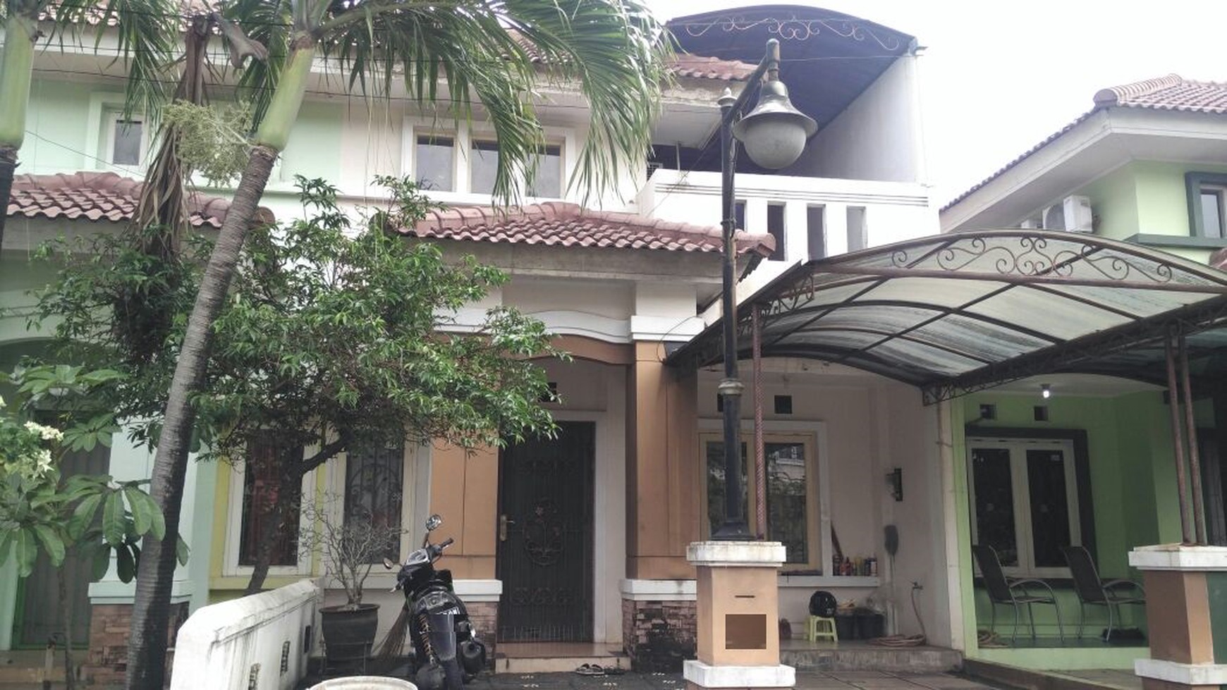 Rumah Puri Beta dekat dg stts bus TransJakarta  Cileduk..