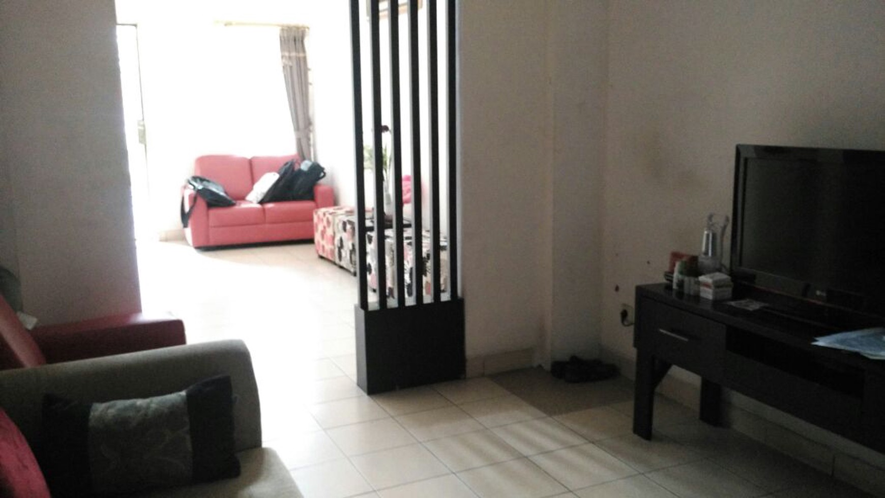 Rumah Puri Beta dekat dg stts bus TransJakarta  Cileduk..