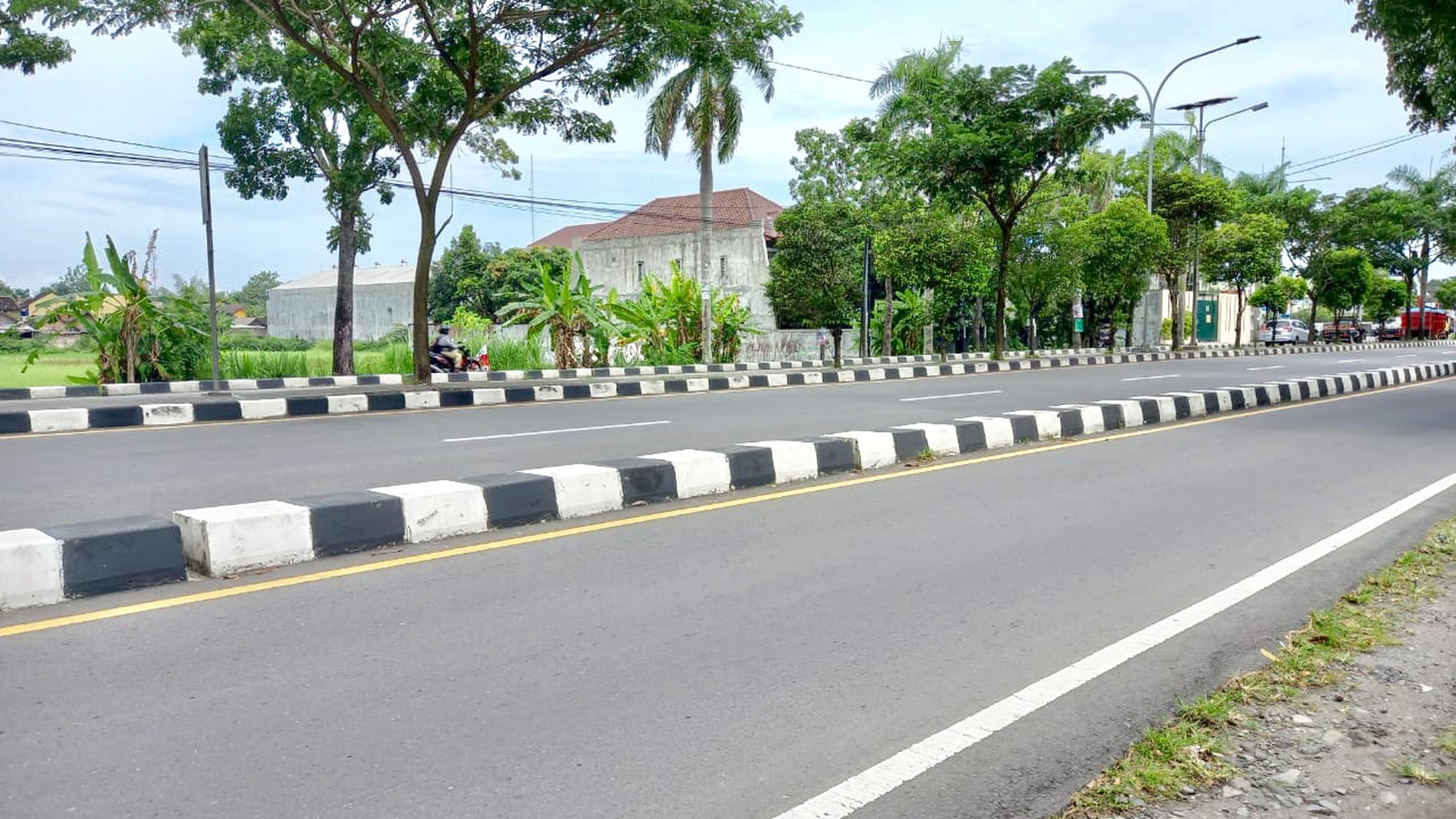 TANAH PEKARANGAN SELUAS 2168 METER PERSEGI, DI RINGROAD DEKAT KAMPUS UMY