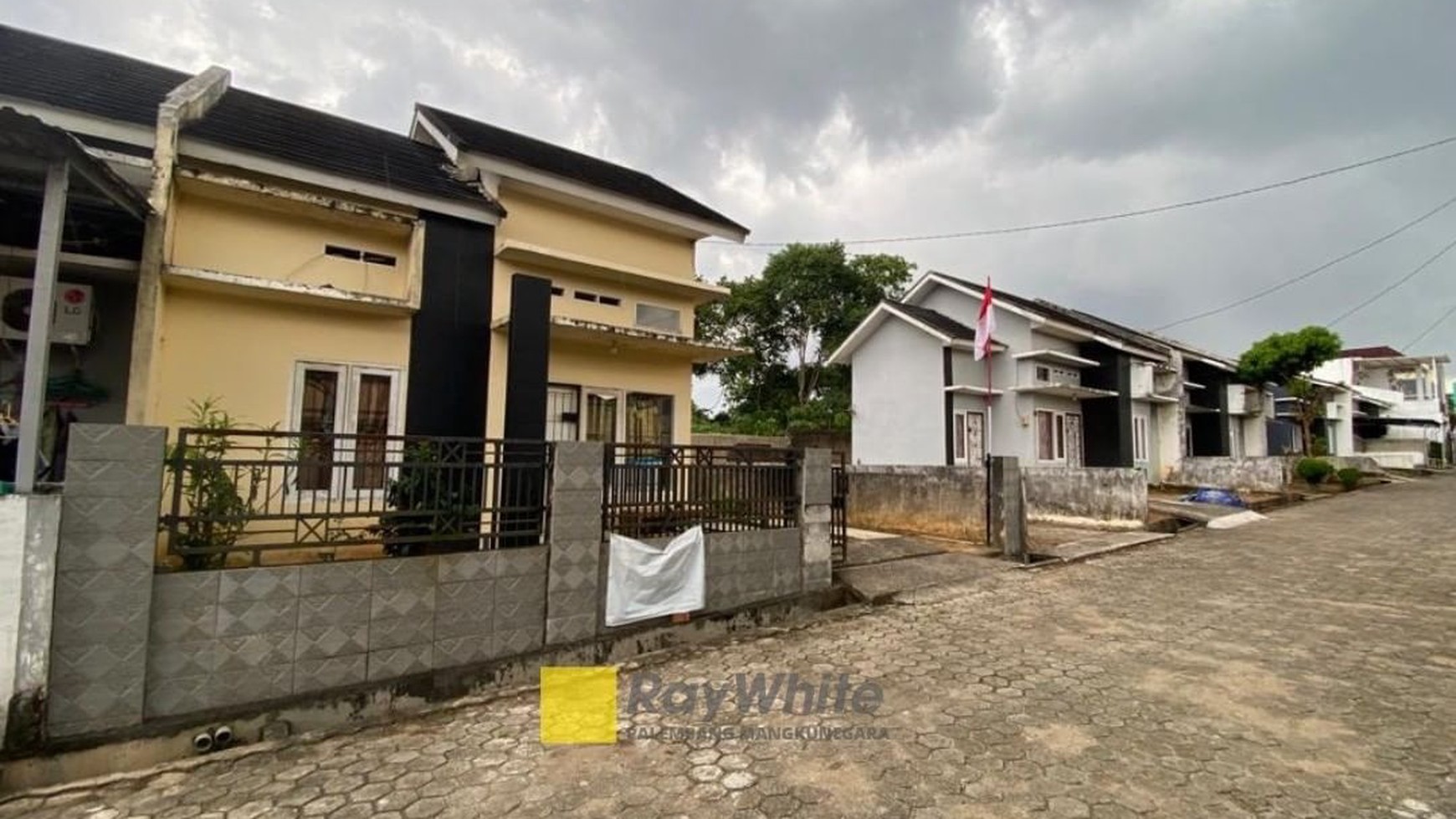 RUMAH DI TALANG JAMBE KOTA PALEMBANG