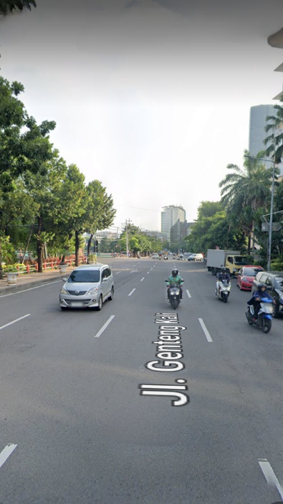 Dijual 837 m2 Gedung Ruko Surabaya Pusat kota - Jl.Genteng  Kali Plus Parkiran Mobil 12 Mobil Strategis Nol Jalan Raya Komersial Cocok buat Segala Usaha