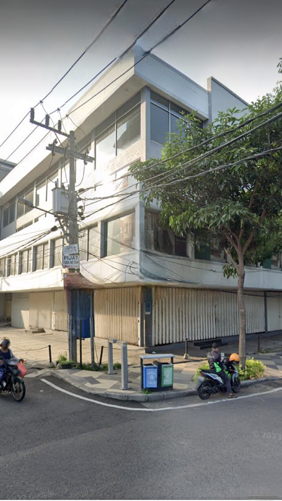 Disewakan 837 m2 Gedung Ruko Surabaya Pusat Kota Jl.Genteng Kali - Parkiran Luas 12 Mobil - Nol Jalan Raya Komersial Area cocok buat Segala Usaha