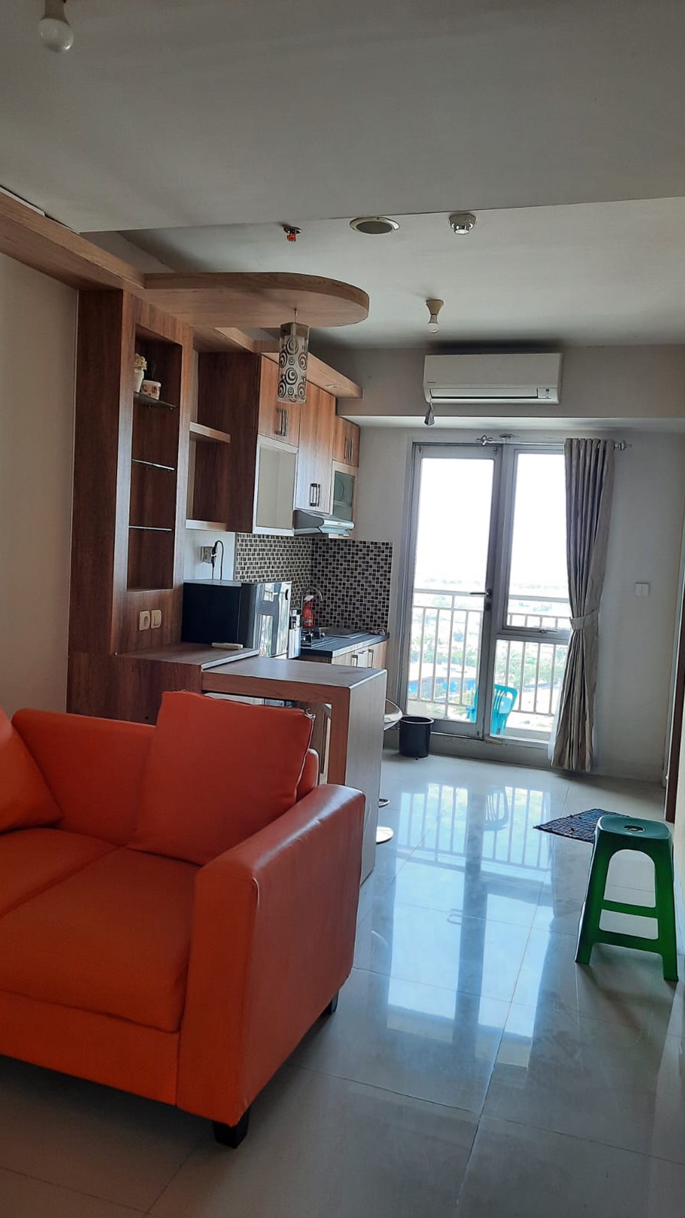 Apartemen Oak Tower Furnish lantai 18 Pulo Gadung Jakarta Timur