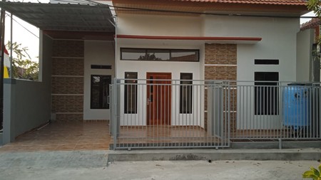 Rumah  Cakep Siap Huni di Taman Harapan Baru Bekasi Jawa Barat