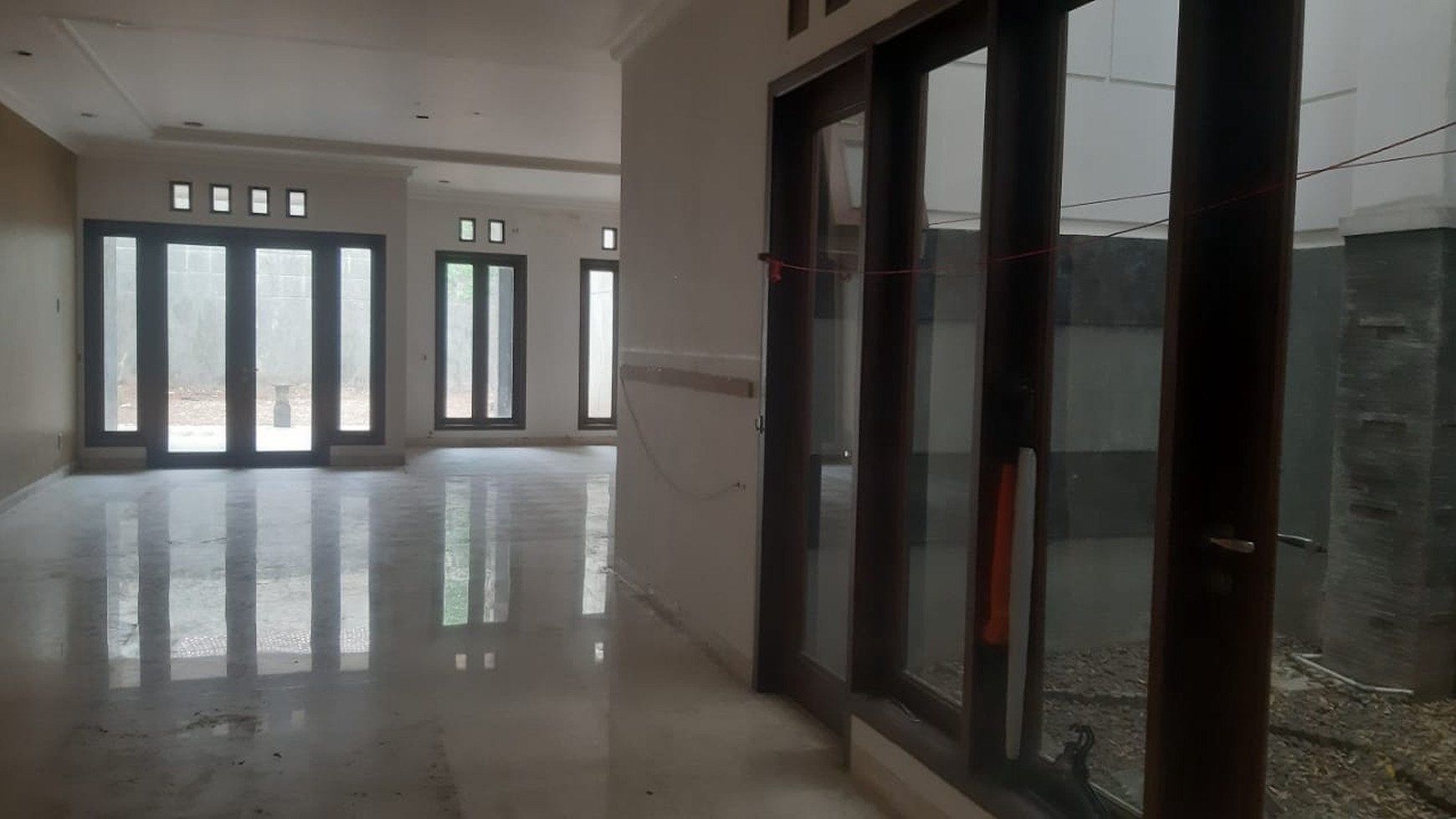 Dijual rumah prime area menteng, bagunan bagus  area tenang 