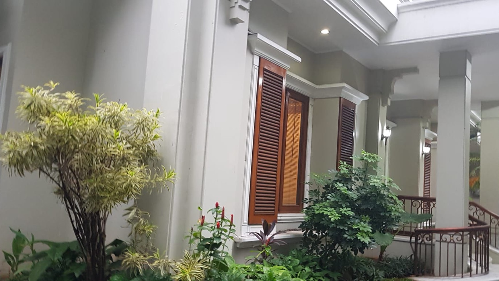 Luxury House at pondok indah