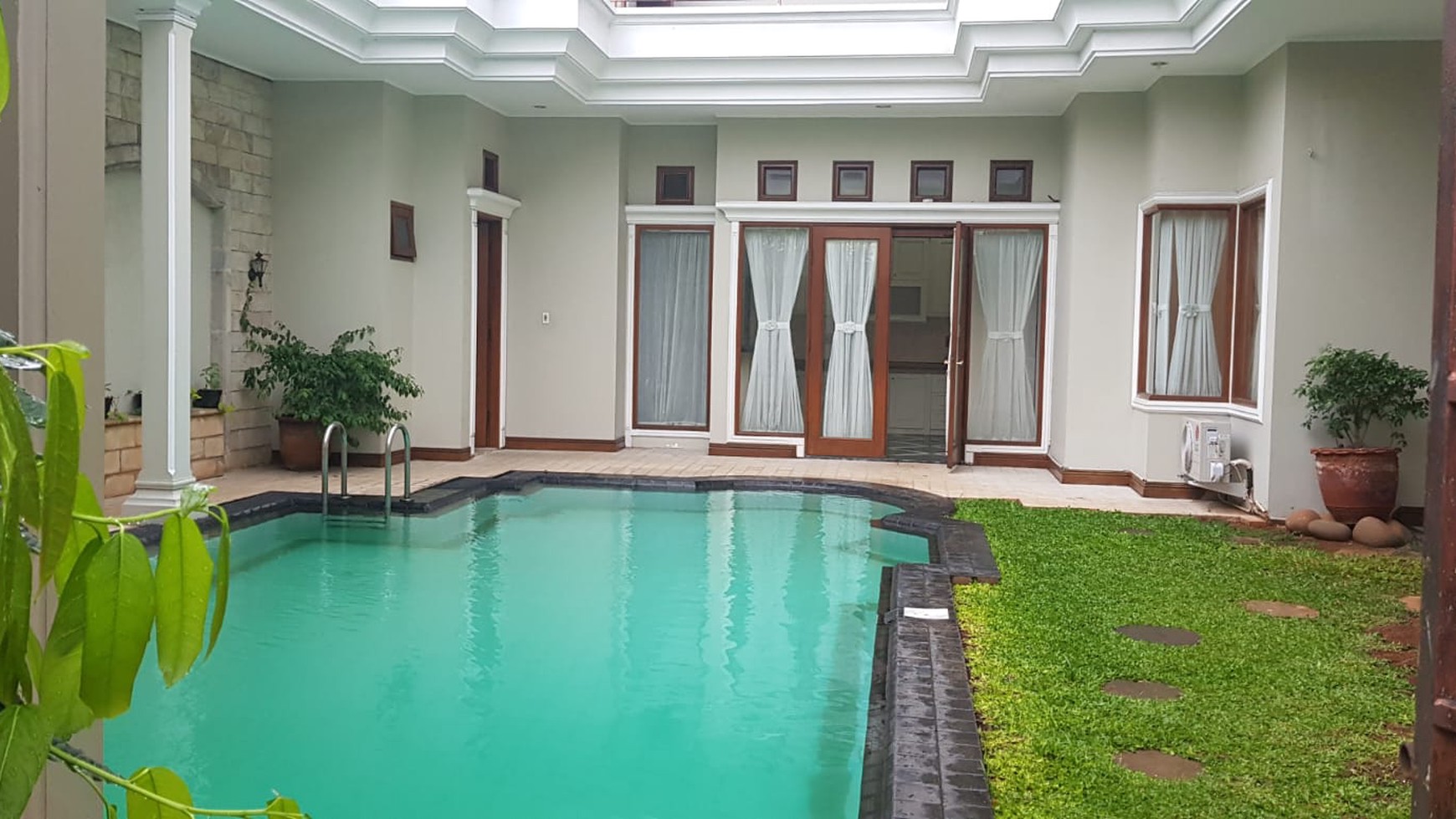 Luxury House at pondok indah