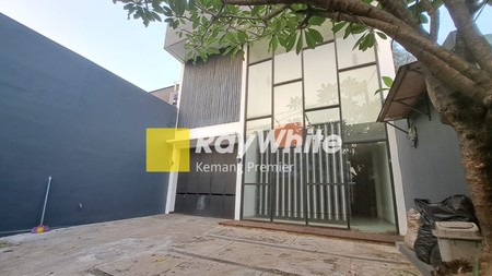 Rumah di daerah Kemang Jakarta Selatan