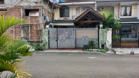 Rumah Tua Pelepah Kuning, Kelapa Gading Luas 6x20m2