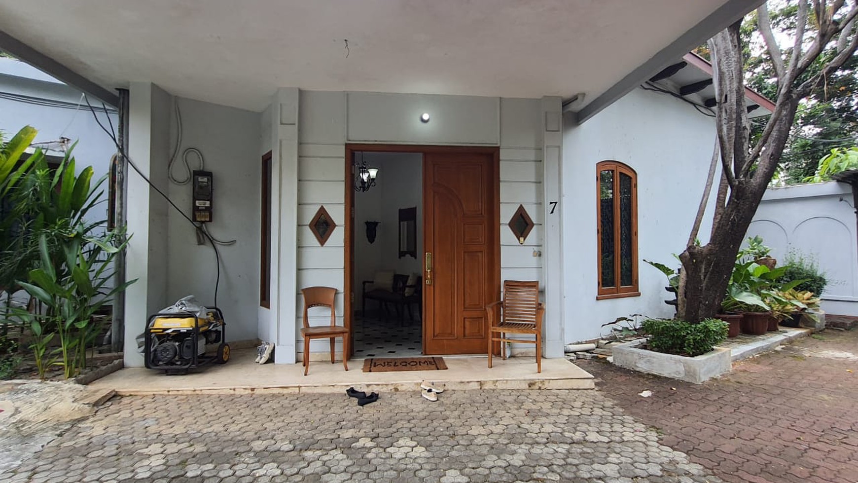 Dijual rumah di Jl Pasuruan - Menteng