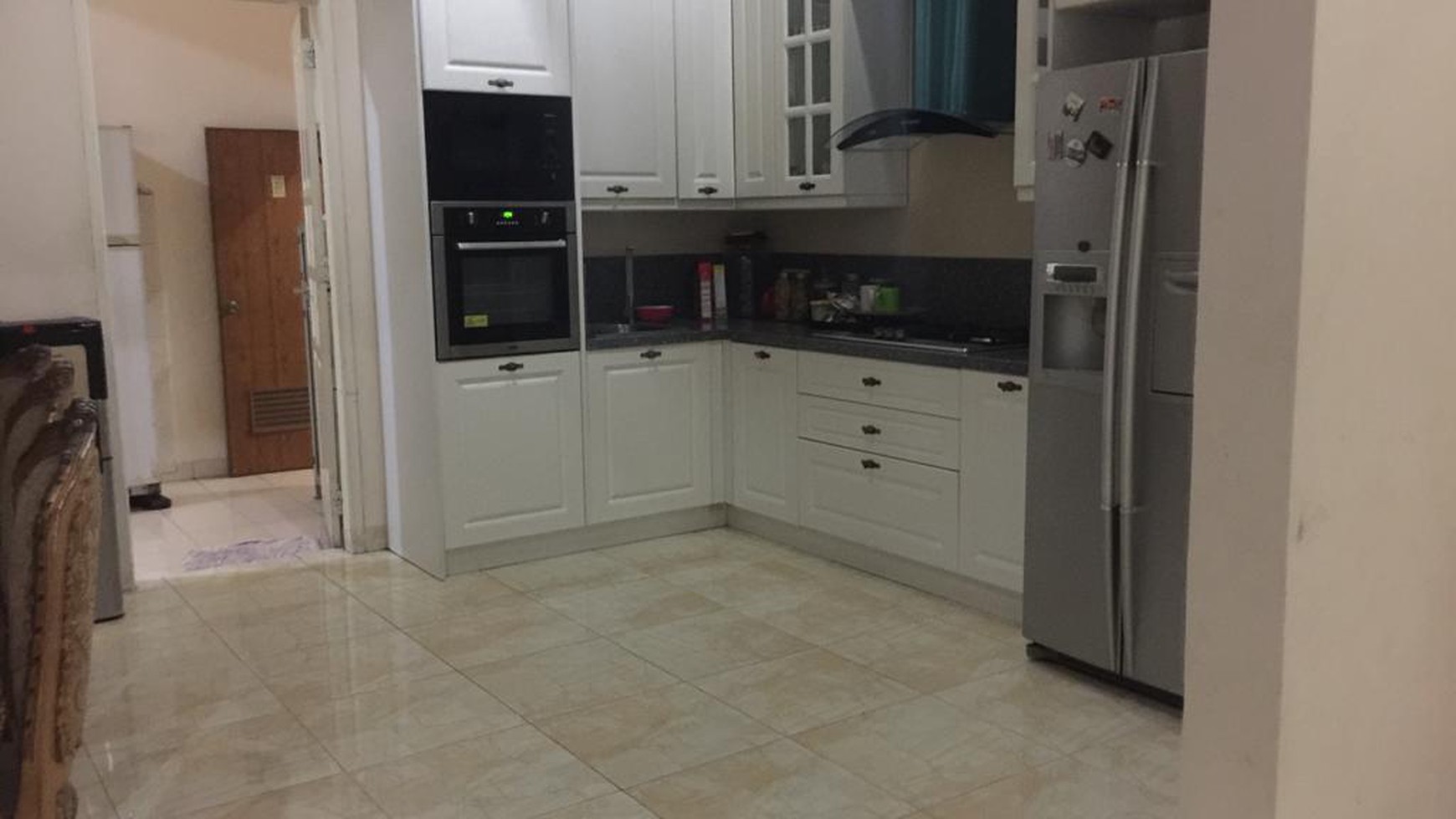RUMAH LUAS 6000 Meter, di Pondok Jagung Utara, Harga 10 M, NEGO.