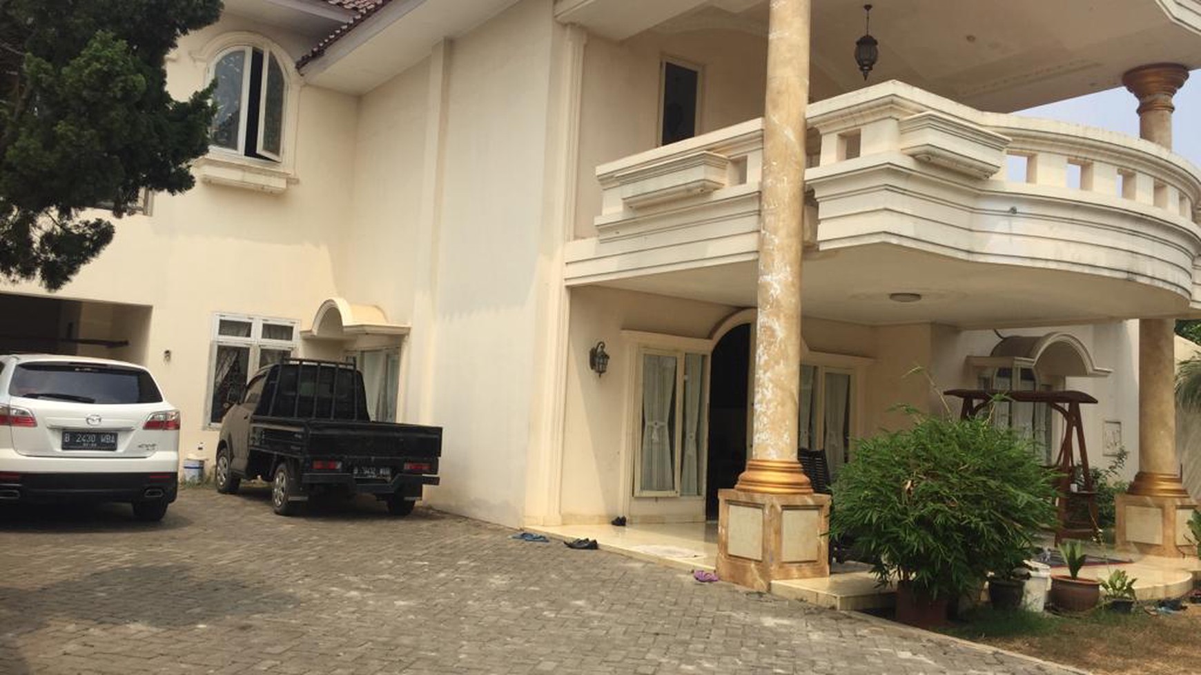 RUMAH LUAS 6000 Meter, di Pondok Jagung Utara, Harga 10 M, NEGO.