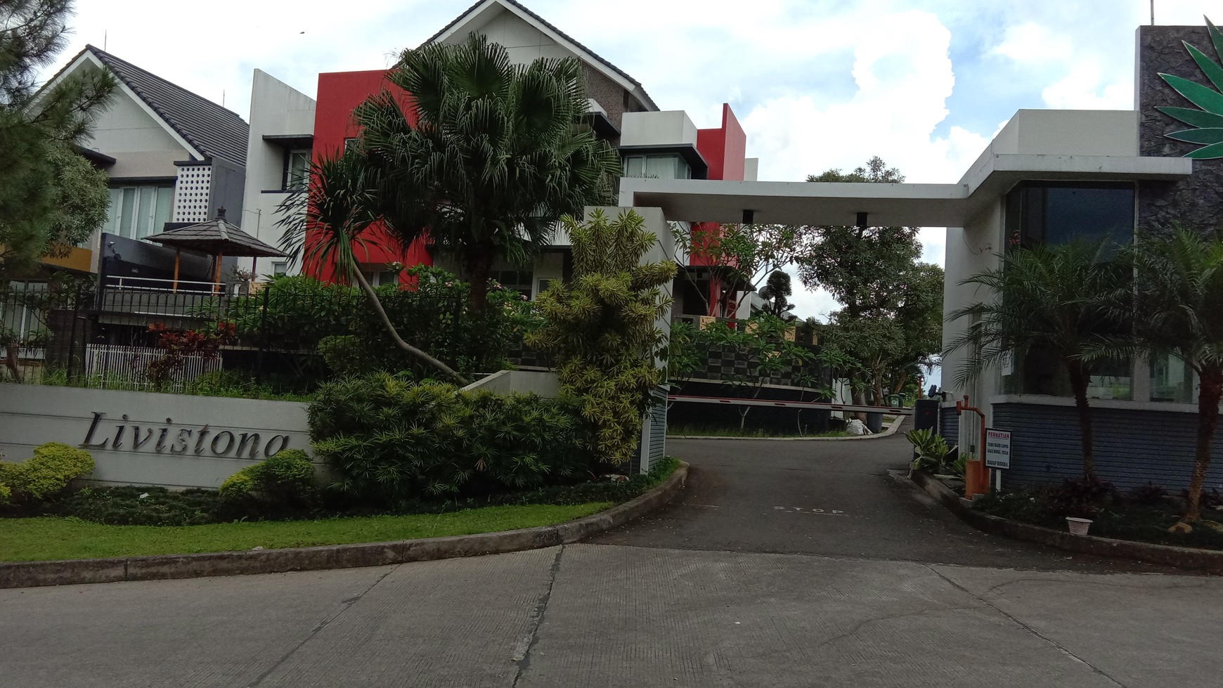 RUMAH NYAMAN DI PAKUAN HILL BOGOR