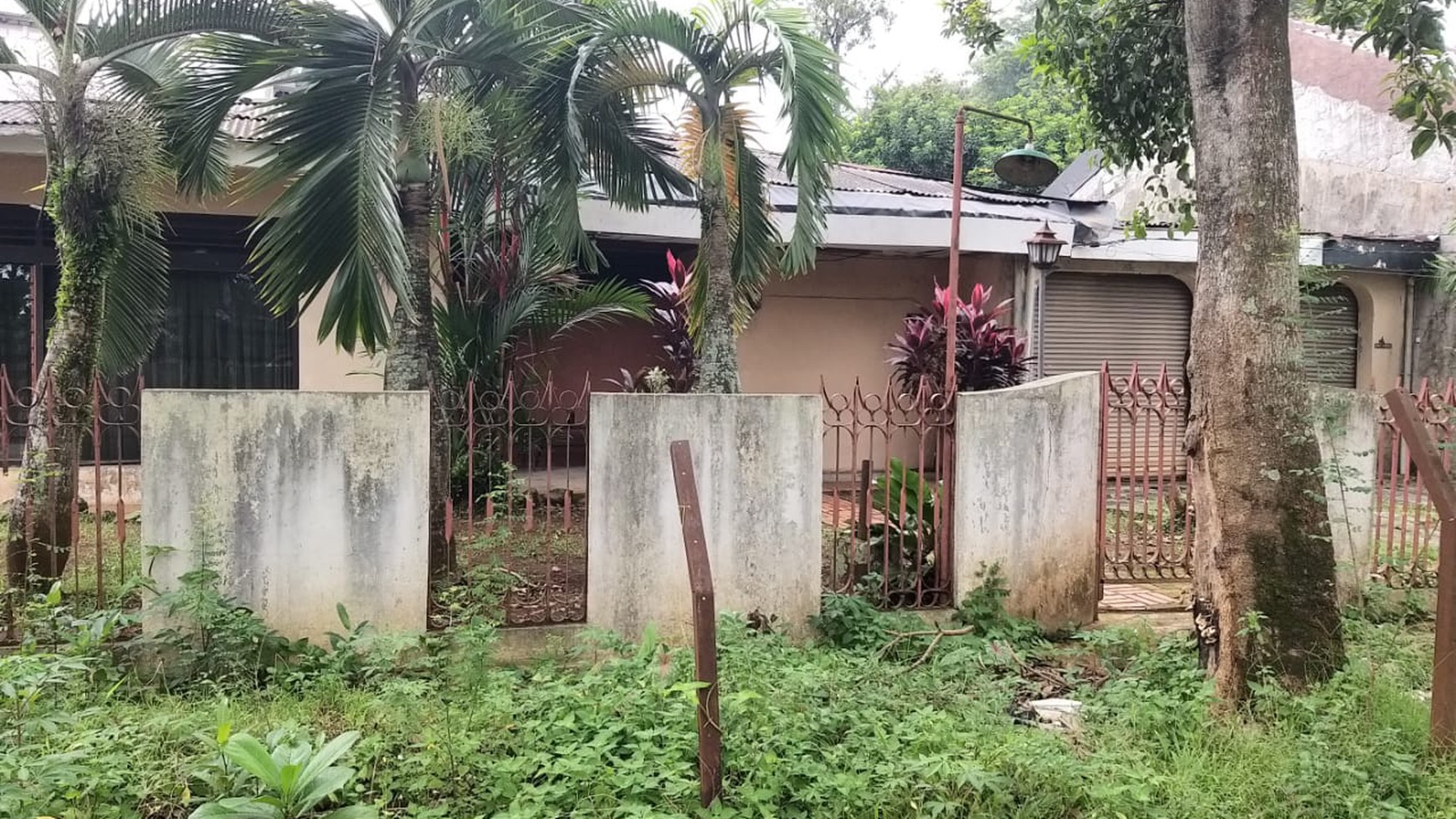 Rumah hitung tanah, harga menarik. 