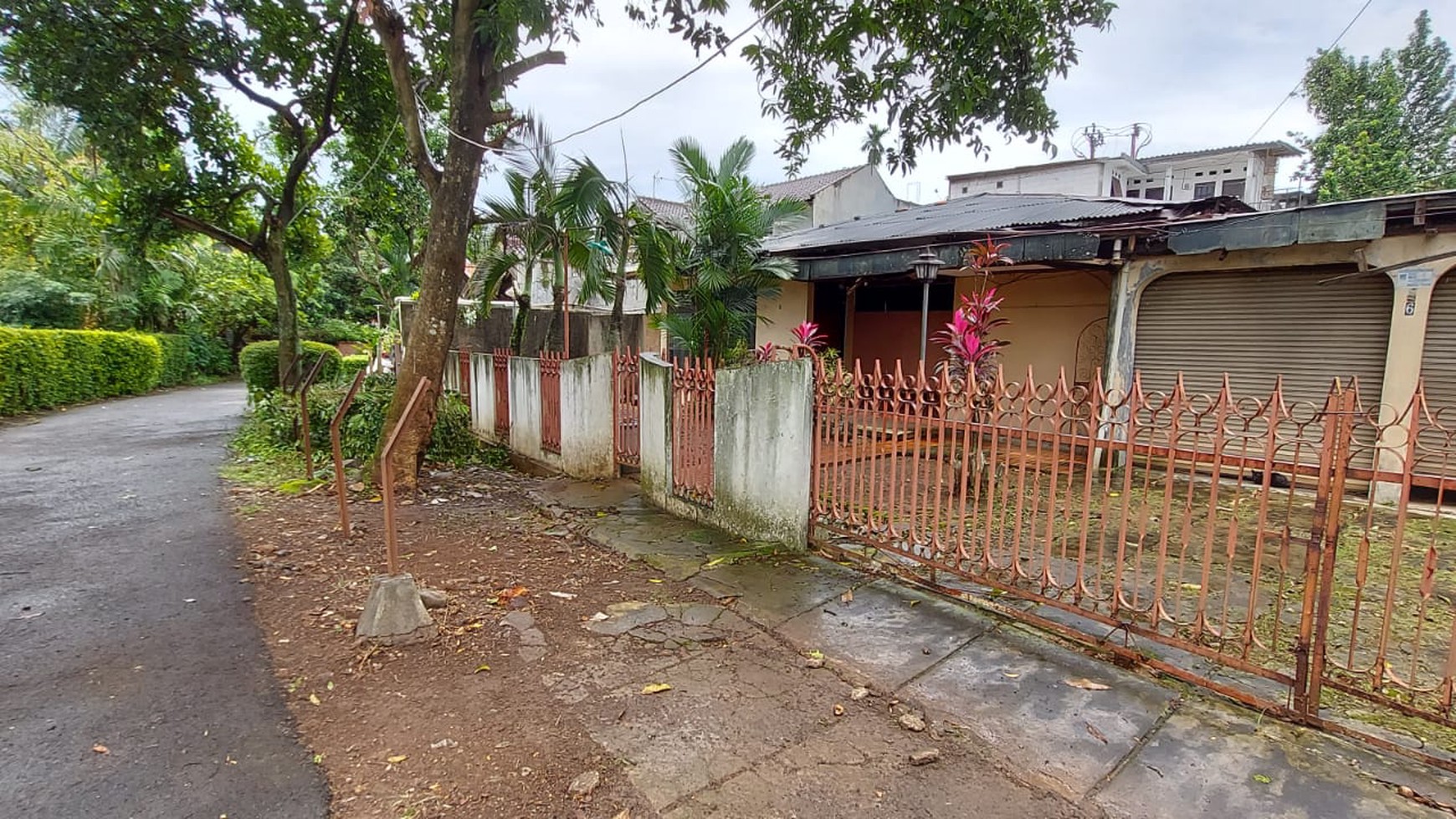 Rumah hitung tanah, harga menarik. 